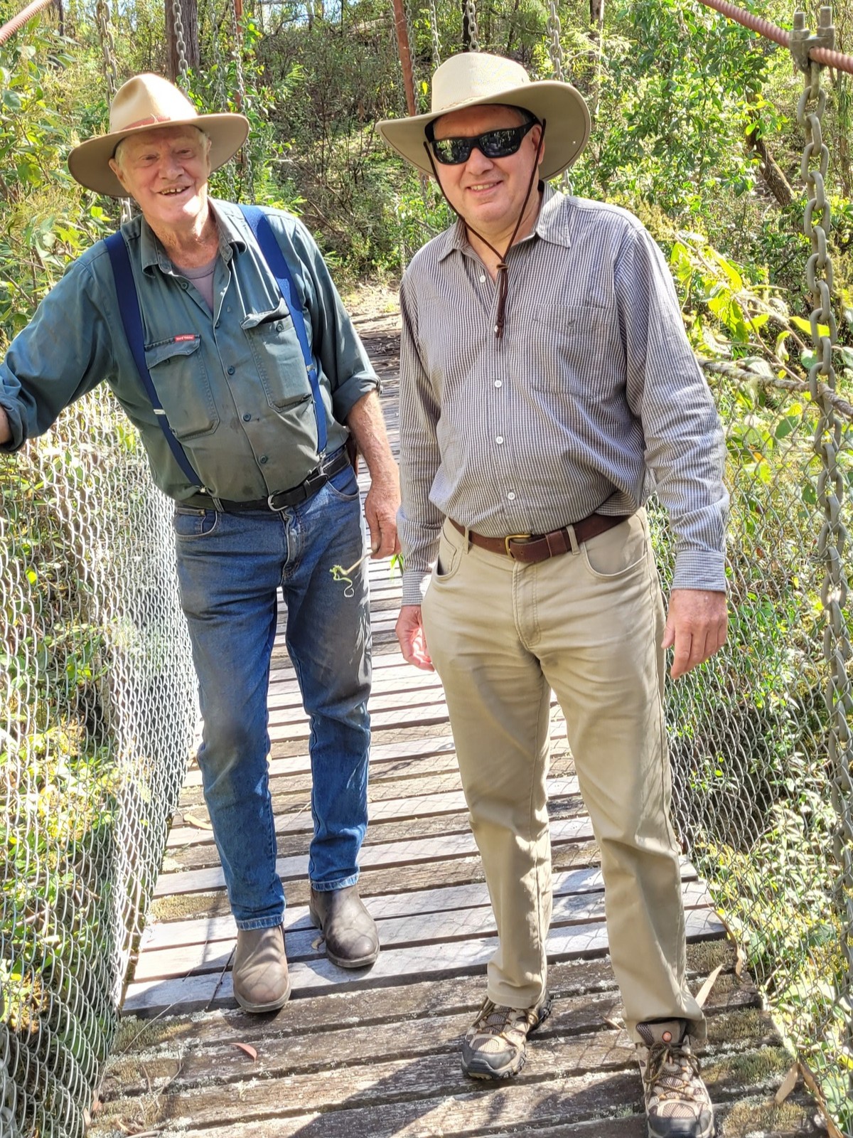 Helping Hands Sheoak plantings Rick and Les at Jakobi's rainforest gully